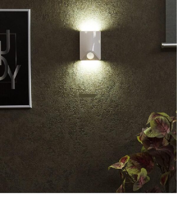 Aplica LED pentru exterior pe baterii 4xLR6 incluse, cu senzor