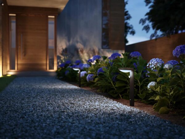 Stalp LED solar pentru exterior cu senzor de miscare Philips - Image 3